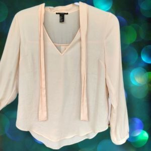 Forever 21 v-neck long sleeve blouse. Sz. S